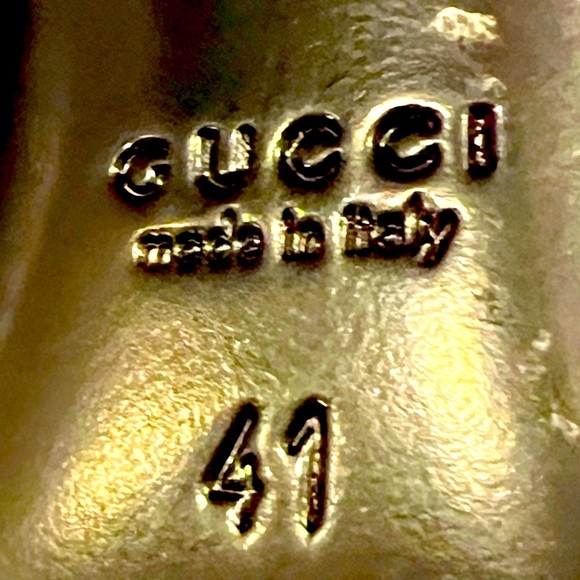 Gucci shoes for women size 9US. Beautiful blue color . - Picture 11 of 11